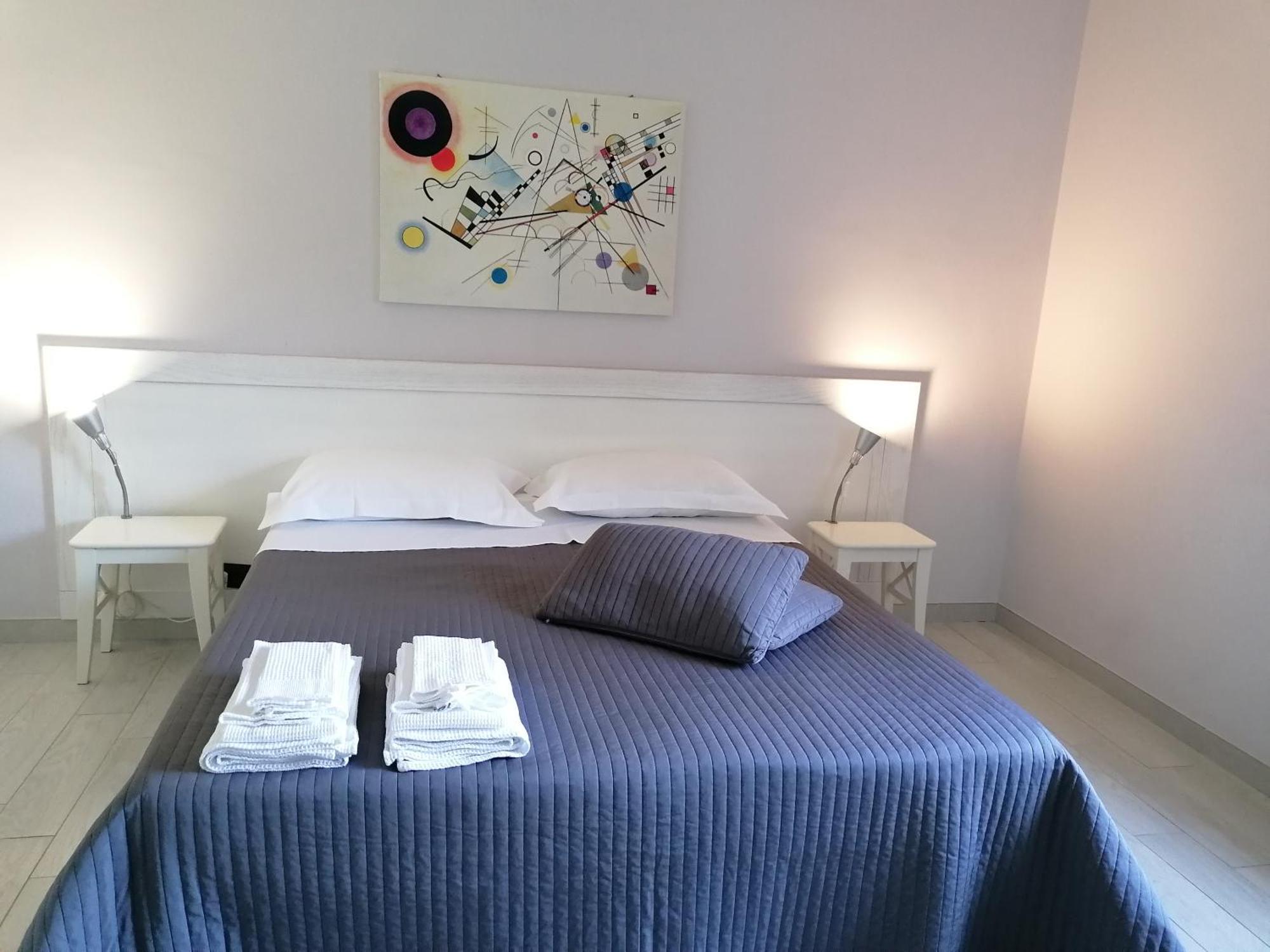 לינה וארוחת בוקר קמפובאסו Residenza Guglielmi מראה חיצוני תמונה