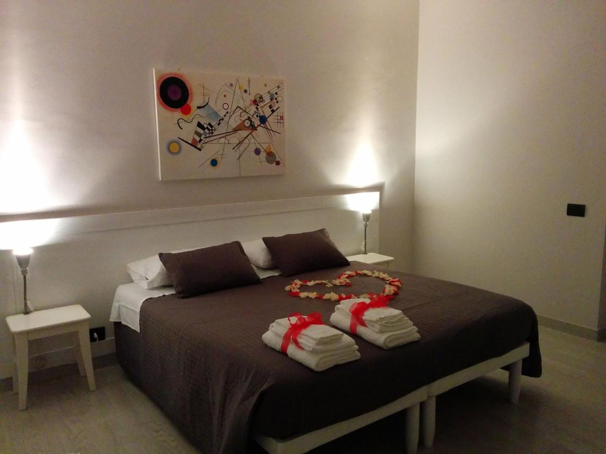 לינה וארוחת בוקר קמפובאסו Residenza Guglielmi מראה חיצוני תמונה