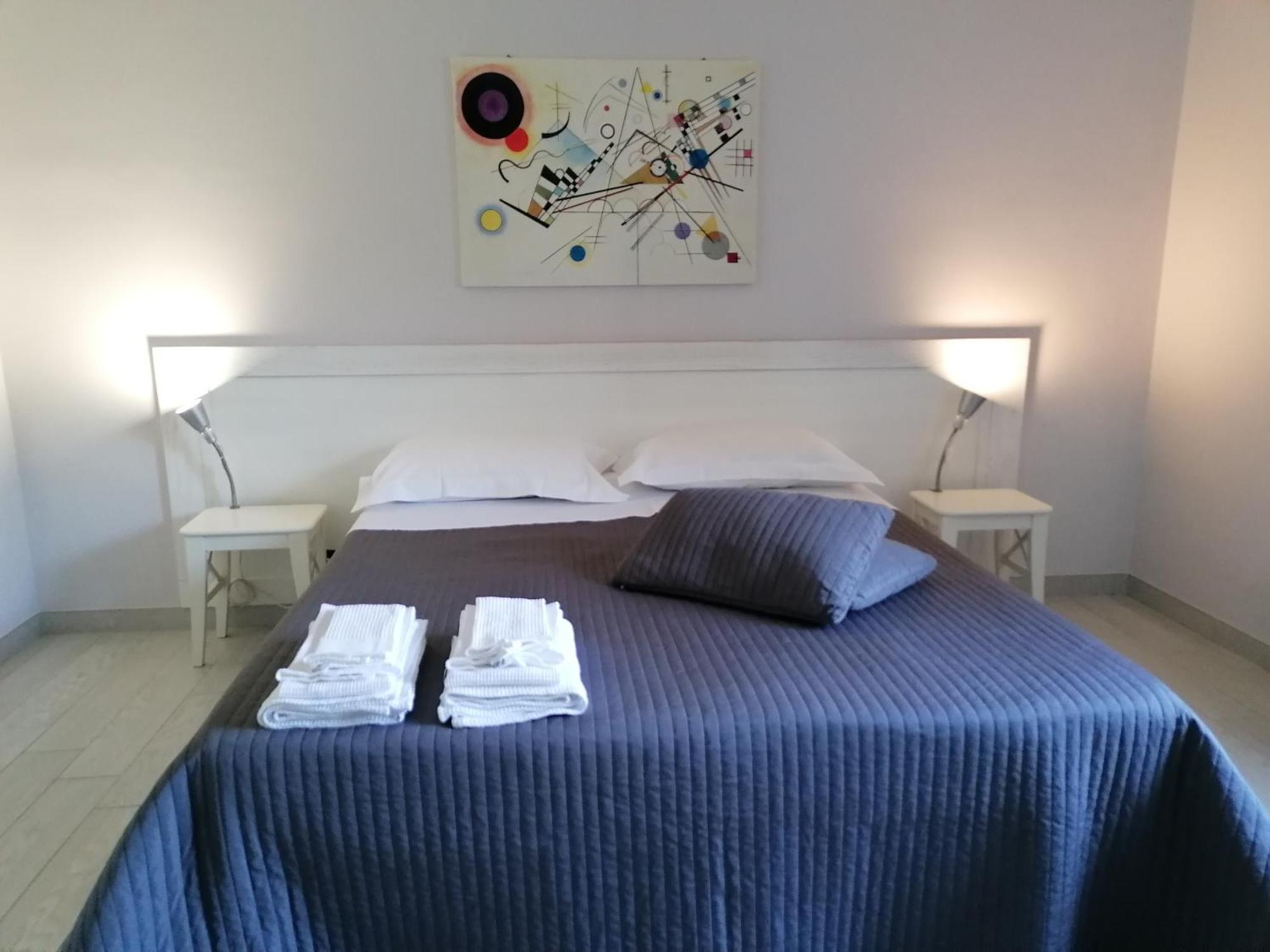 לינה וארוחת בוקר קמפובאסו Residenza Guglielmi מראה חיצוני תמונה